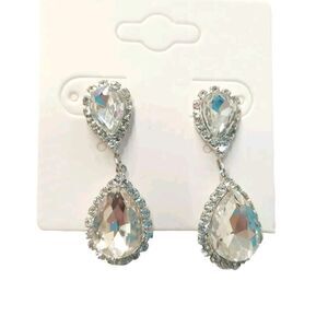 Pear Cut Cubic Zirconia Crystals Dangle Pierced Earrings Silver Tone Wedding